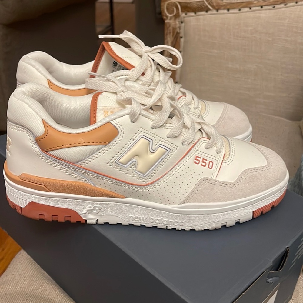 New Balance 550